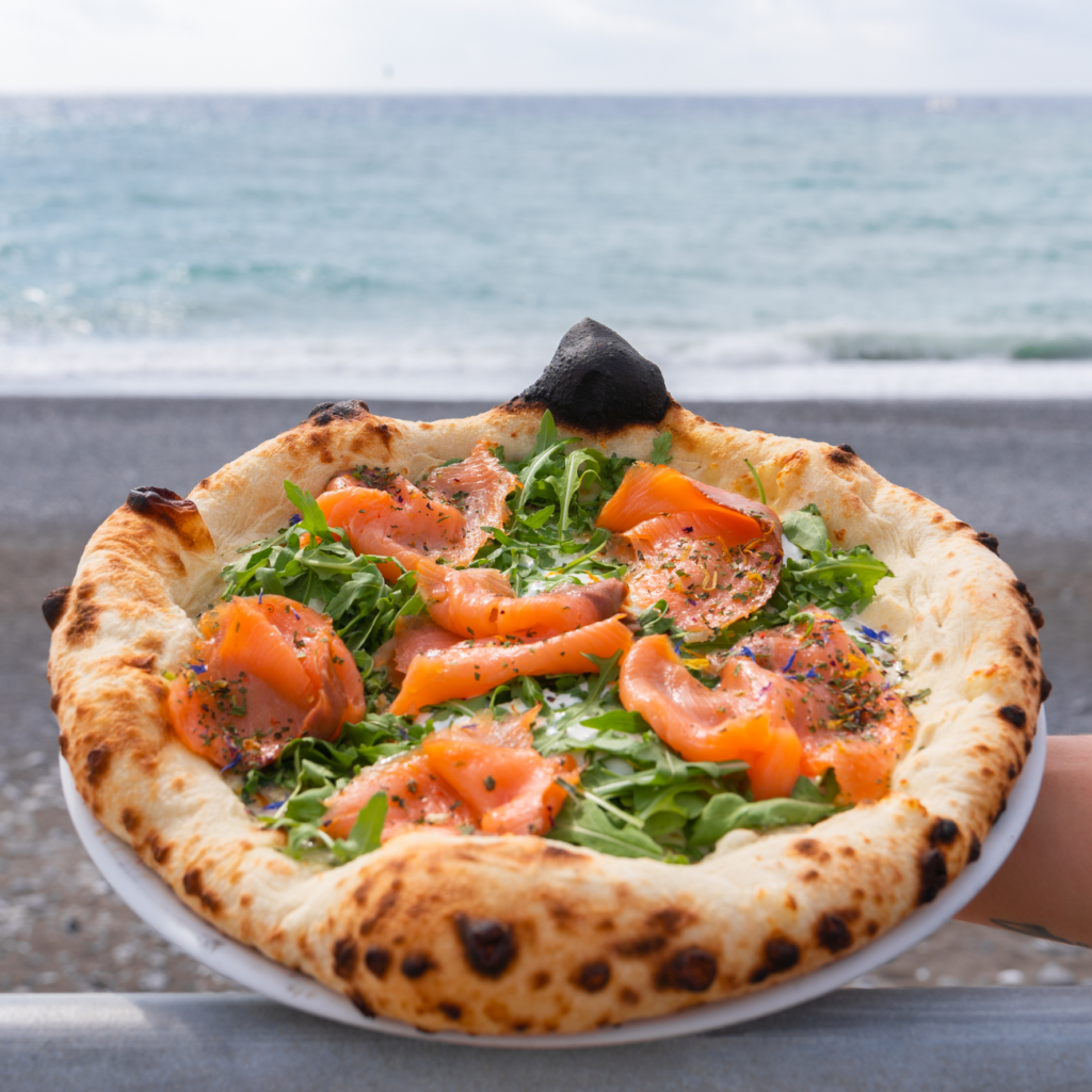 pizza col salmone bagni italia